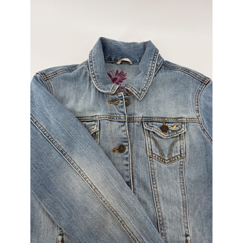 Hollister Y2K Light Wash Denim Jacket Womens Large Button Up Trucker Jean Coat